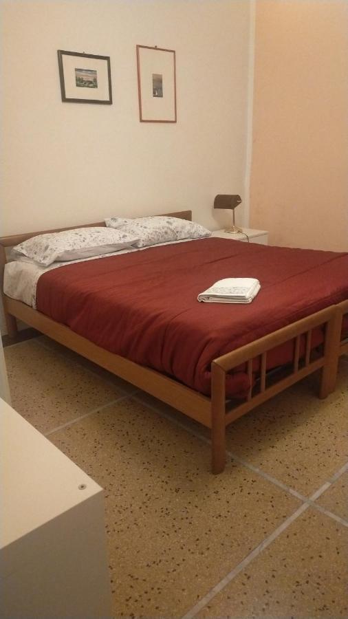 B & B Via Borgo Di San Pietro Bologne Extérieur photo
