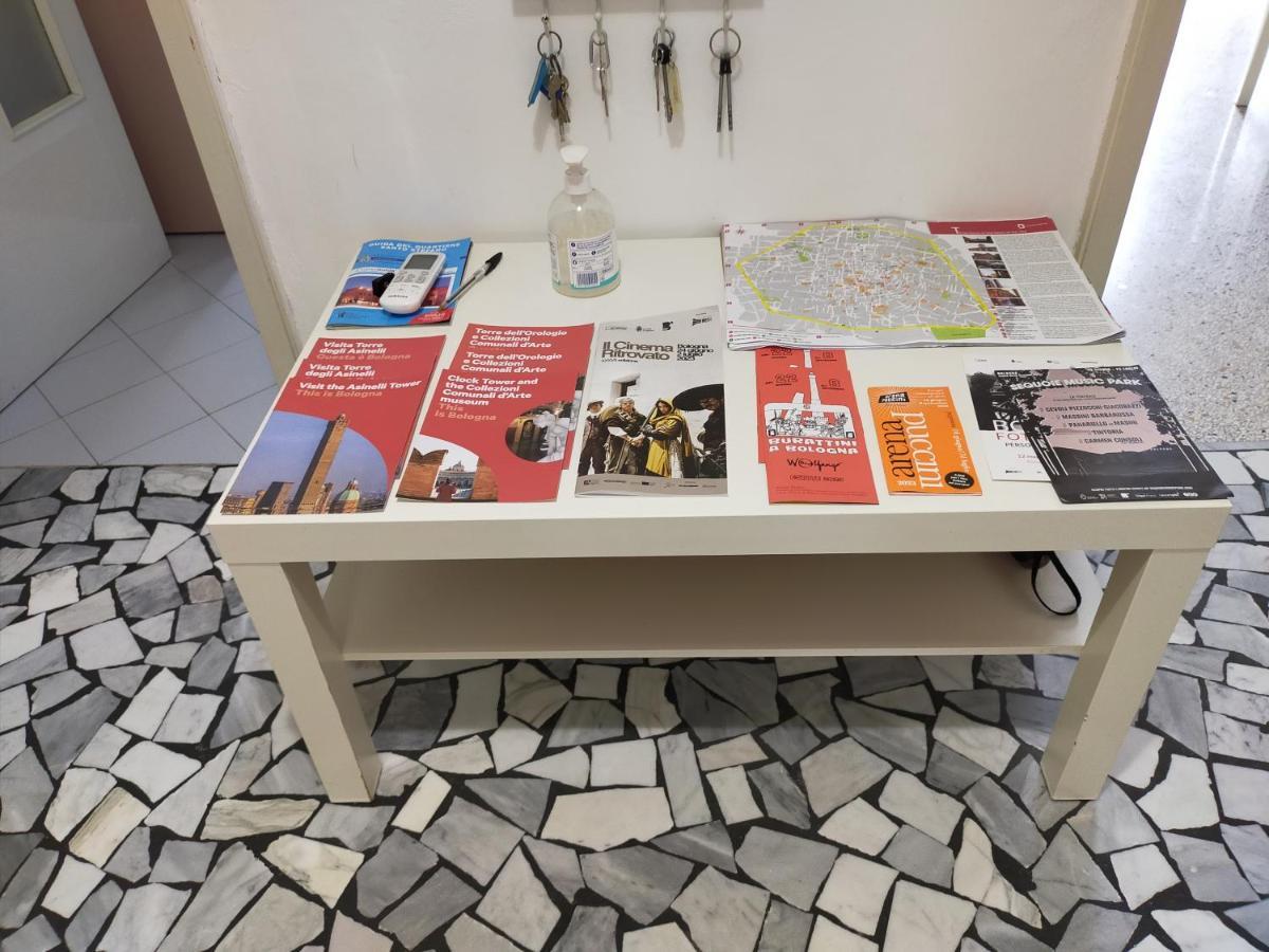 B & B Via Borgo Di San Pietro Bologne Extérieur photo